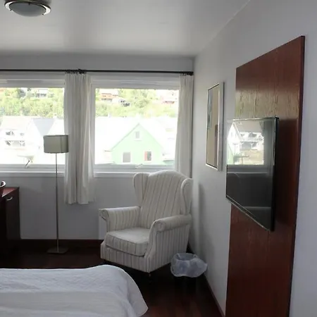 Klover Hotell 4*